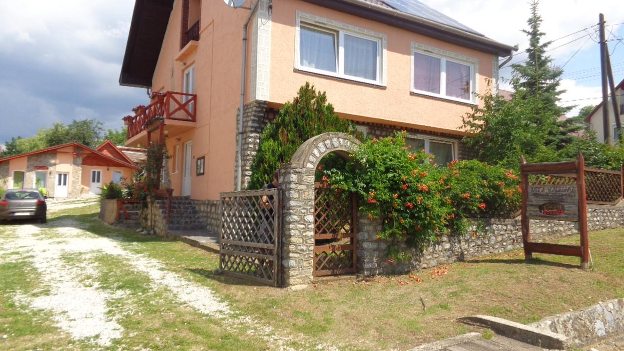 Katica Vendeghaz Hotel Aggtelek Exterior photo